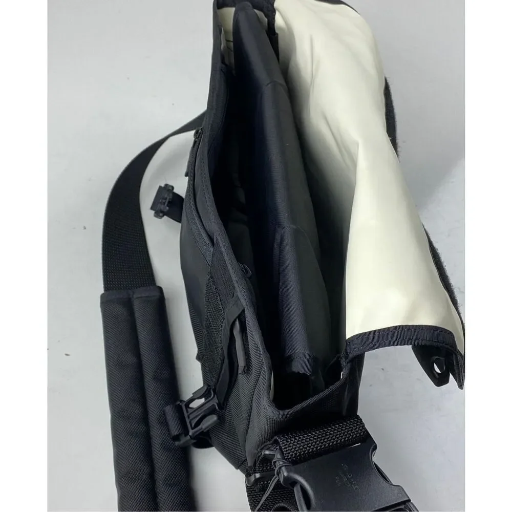 NWT Porsche Timbuk2 Freestyle Messenger Laptop Bag Commuter Crossbody XS Black E - Picture 10 of 13